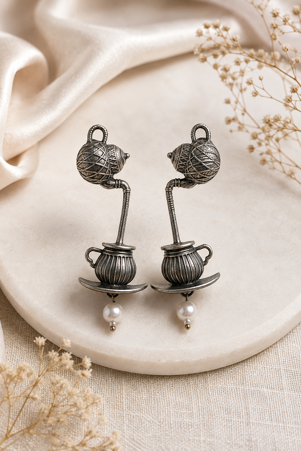 Vintage Kettle Pearl Earrings
