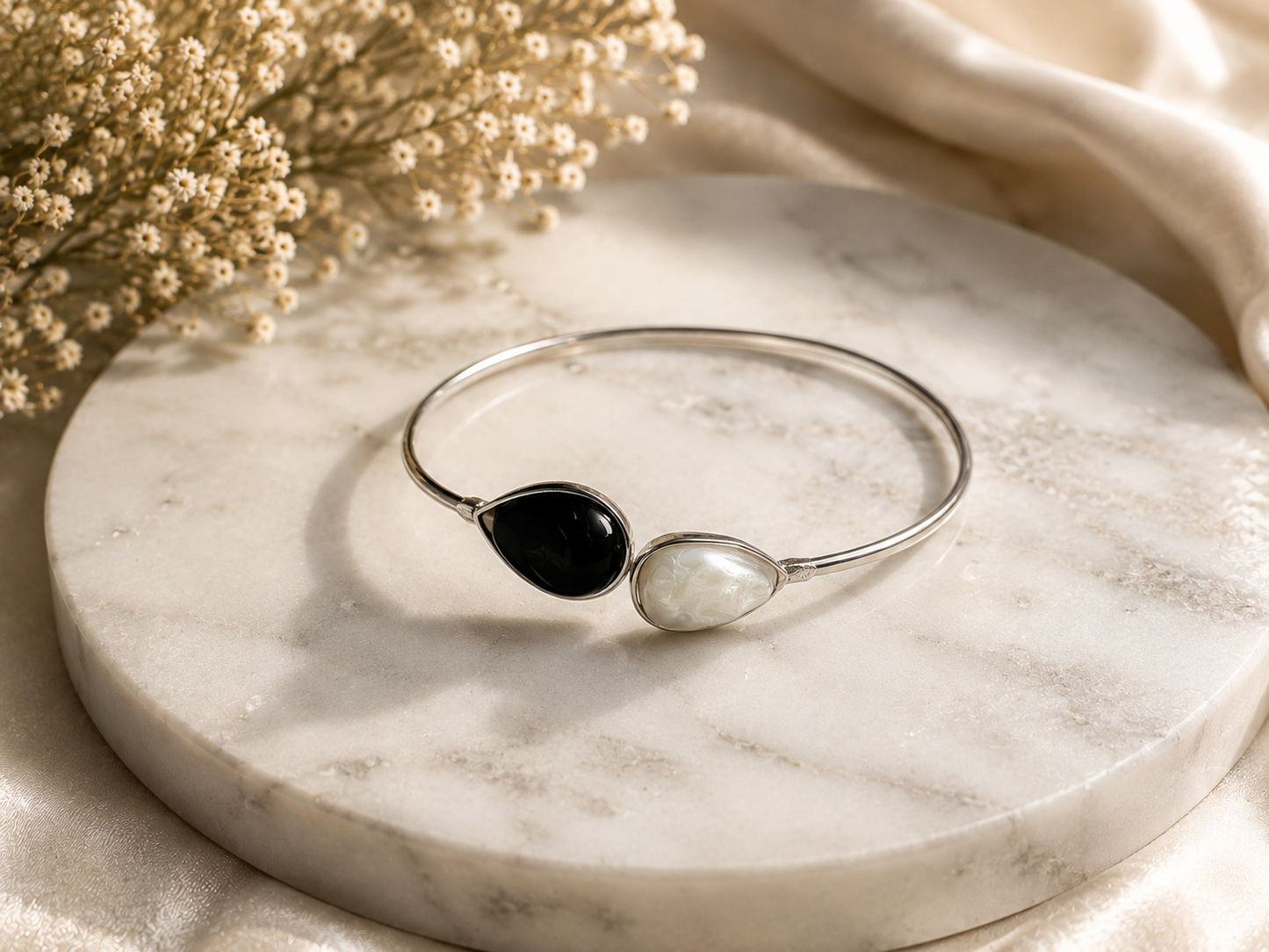 Onyx & Pearl Dual-Tone Bracelet