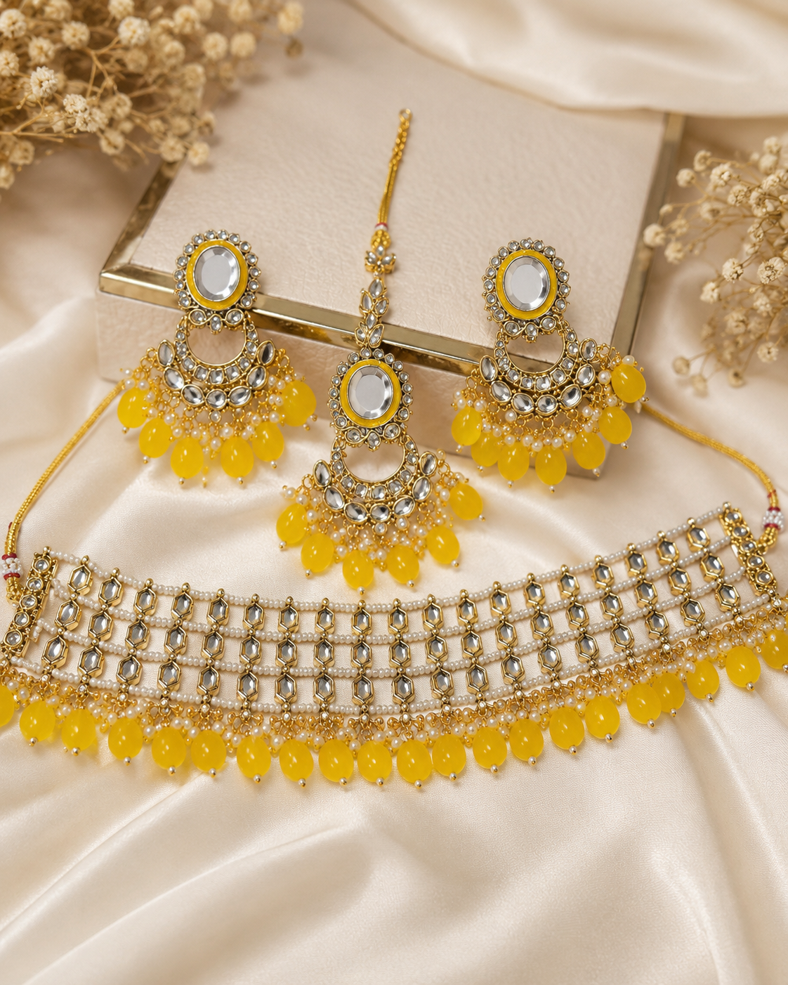 Regal Yellow Choker Set