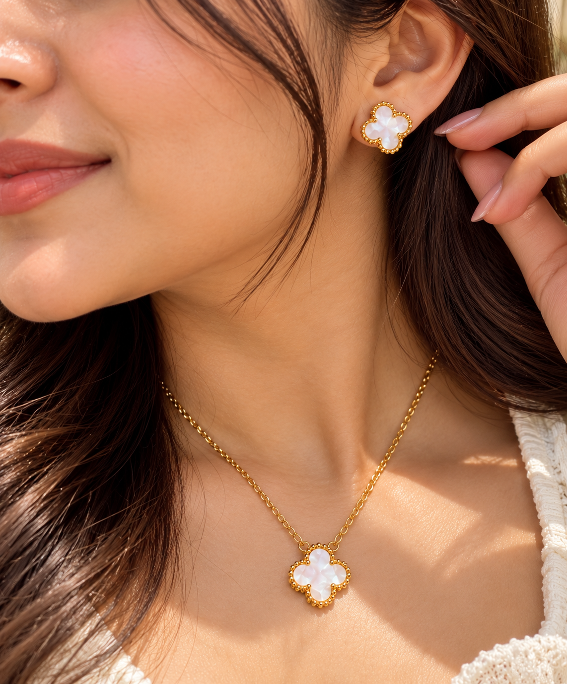Mother of Pearl Clover Pendant Necklace & Matching Stud Earrings Set | Elegant Gold-Tone Jewelry