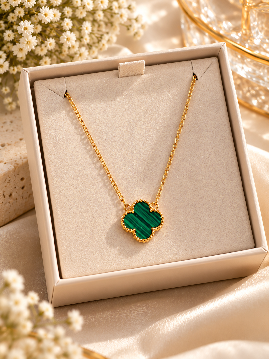 Green Malachite Clover Pendant Necklace for Women | Gold-Plated Quatrefoil Necklace